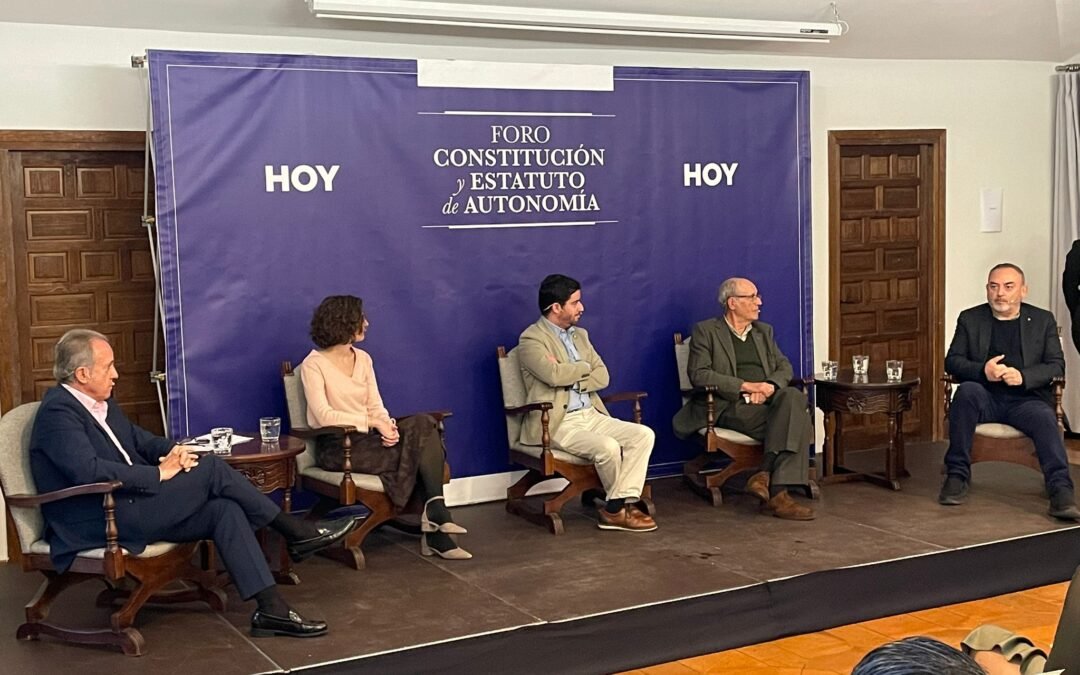 FORO CONSTITUCIÓN Y ESTATUTO DE AUTONOMÍA