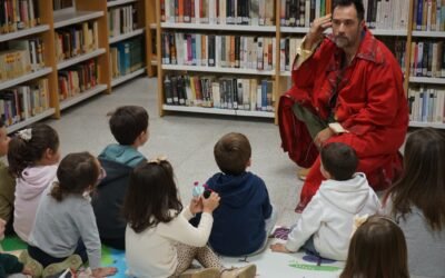 Puebla de la Calzada mantiene vivo su pulso cultural con la visita del “Capitán Papiro”