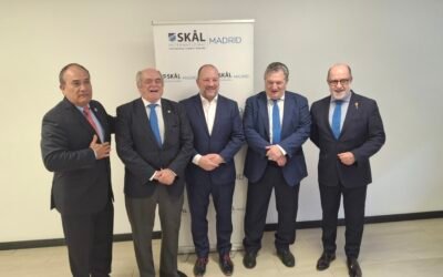 ALMUERZO-COLOQUIO DEL SKAL