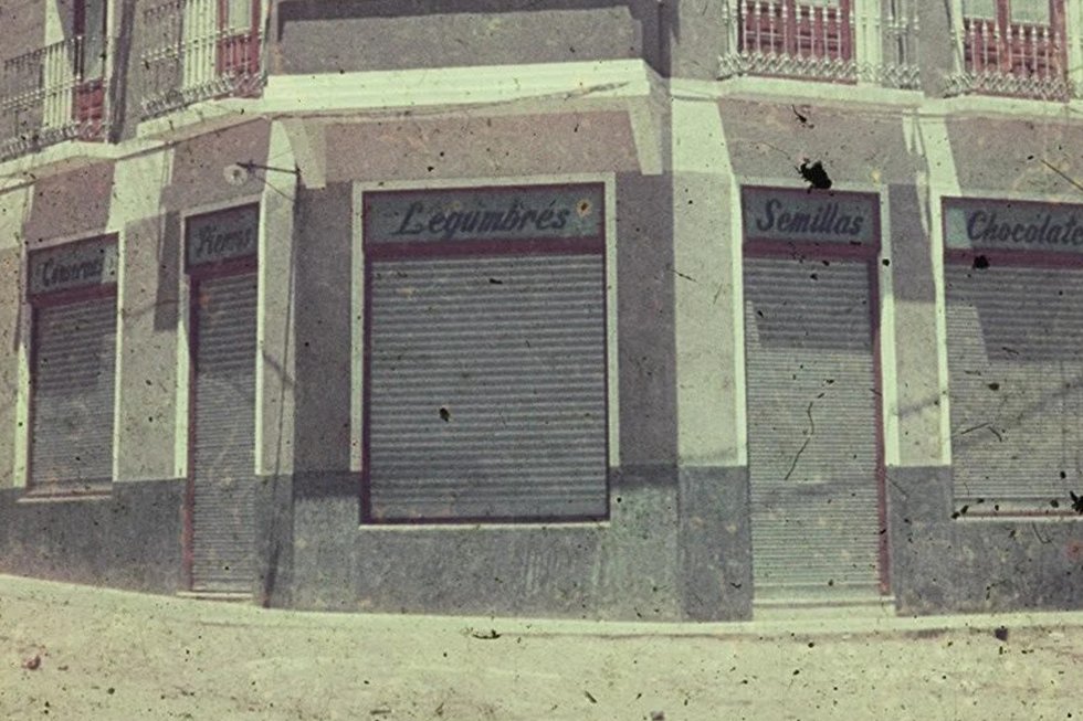 Ultramarinos y coloniales