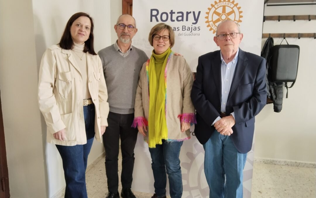 “Todo es luz”, poemario de Laly Serrano