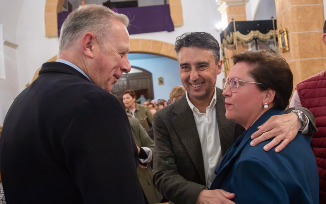 Quini Carrasco emociona en el Pregón Oficial de la Semana Santa 2026 de Puebla de la Calzada