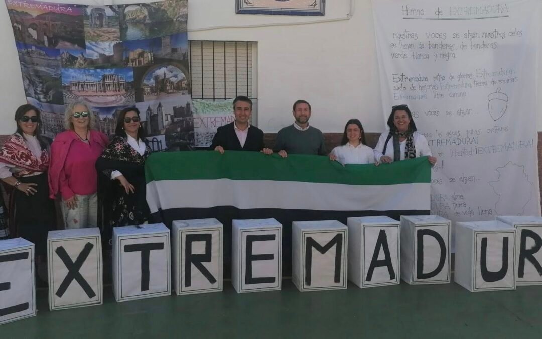 Puebla de la Calzada clausura con éxito la Semana de Extremadura en el Colegio Nuestra Señora del Carmen