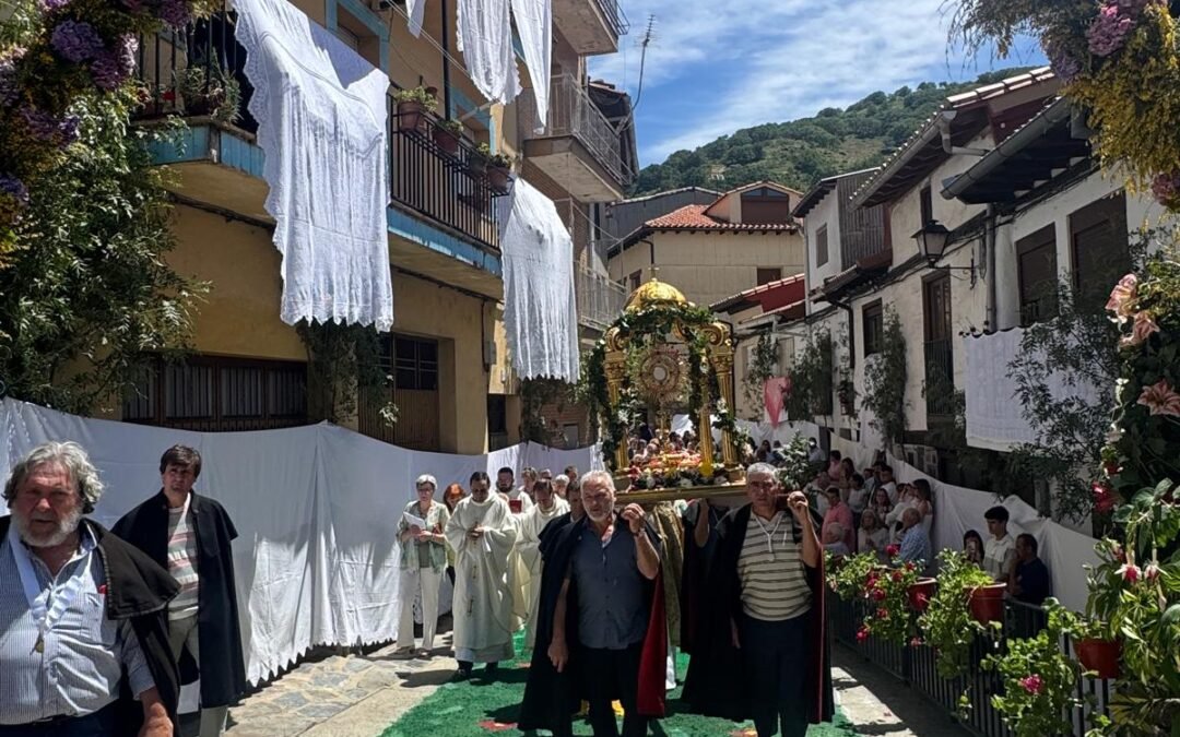 Tornavacas celebra el Corpus Christi