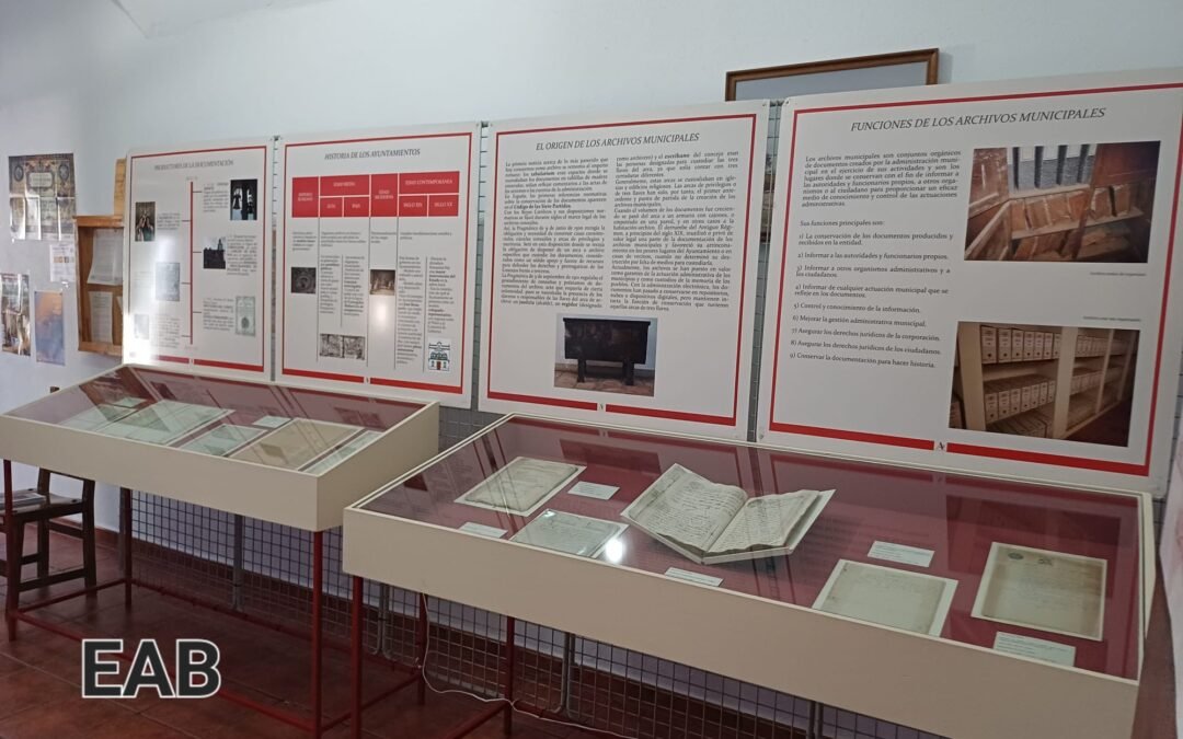 EXPOSICIÓN DE DOCUMENTOS HISTÓRICOS