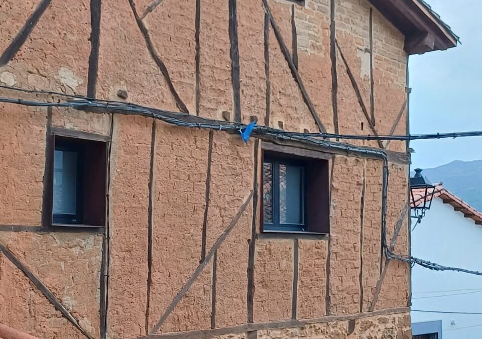 UNA ARQUITECTURA «ECOLÓGICA» EN VALDASTILLAS