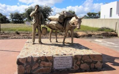 Monumento al piconero en Mirandilla (Badajoz)